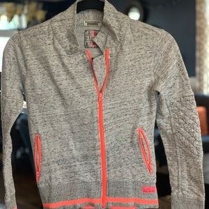 🎁 Comfy and fashionable outfit